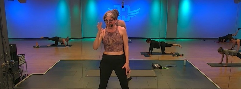 Abbey Livestreaming Barre Improve balance and build strength with barre workouts